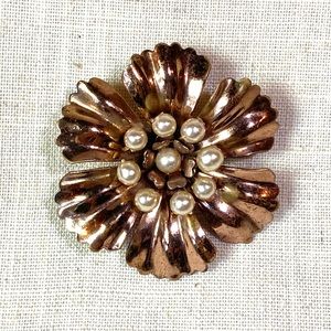 Vintage Brass flower brooch with pearls